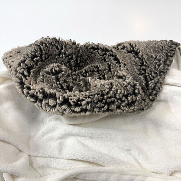 Vegan Pottery Barn Spa Comfy Faux Fur Wrap Around Tie Fleece Robe w Hood, Sz. L - Picture 8 of 11